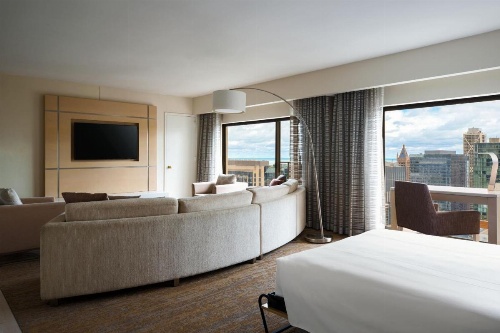 Chicago Marriott Downtown Magnificent Mile image 12